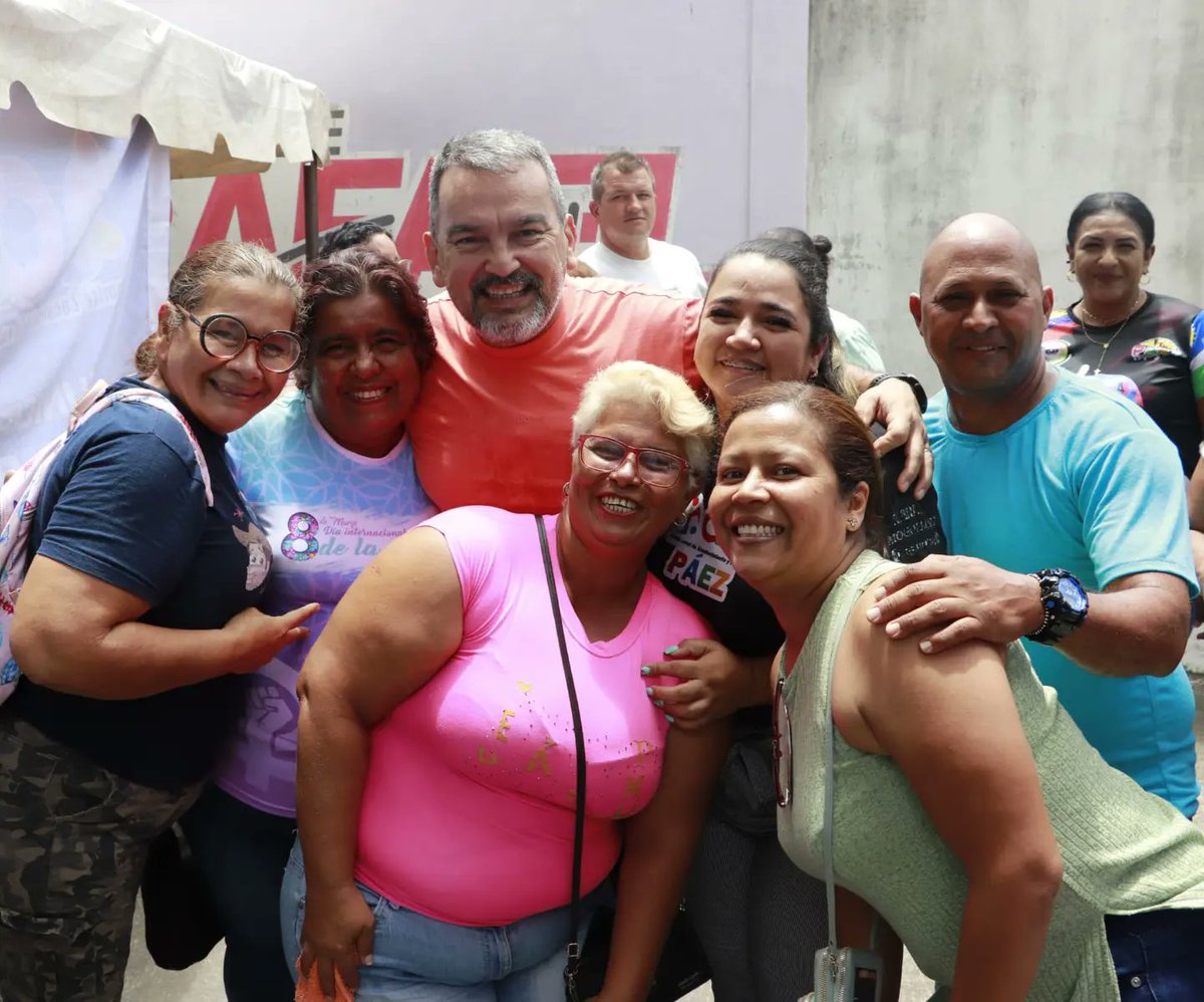 ¡Feliz Miércoles!

Alegría y amor es lo que nos caracteriza a los revolucionarios... Nadie nos detiene ¡Vamos pa' arriba!

#PáezProduceYCrece #TuFuturoNuestroCompromiso