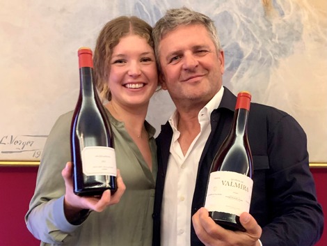 spanish_wl's tweet photo. Esta semana en SWL pasamos revista al primeur 2023 en España, con nuestras impresiones de #ÁlvaroPalacios
@artadi_es
#ComandoG
@Bodega_Contador
#Cuentavinas #DominiodeCalogia
@MasMartinet
#Pingus #GrupoSierraCantabria y
@VinaSastre 

👉https://t.co/yw9aUgAuxn https://t.co/SHQ74bmjaC