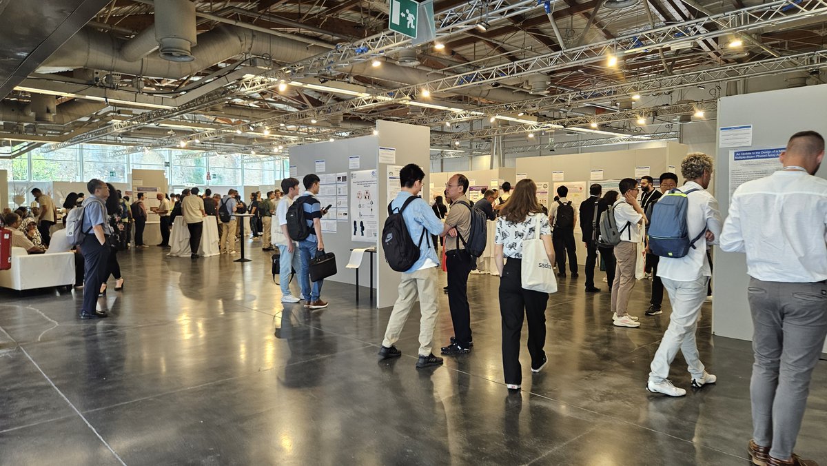 APS24_Florence's tweet photo. The excitement at the 2024 IEEE International Symposium on Antennas and Propagation and ITNC-USNC-URSI Radio Science Meeting continues!

We had a fantastic turnout for this morning's plenary session. https://t.co/wv5zGd3SVa