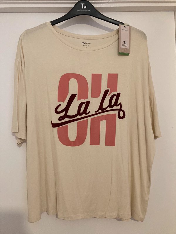 Get the TU T-shirts I’m selling on @VintedUK. Size 5XL / 22 for £6.86! vinted.co.uk/items/47760566…