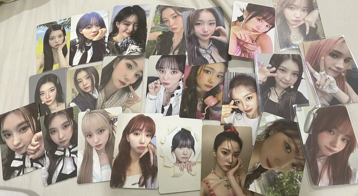 WTS!! Kepler pc set Rm65 for all 
🎧Onhand
🎧Exclude local postage
(Rm8.4 wm, Rm13.4 Sarawak,Rm15.4 Sabah) 
#pasarkep1er #yujin #dayeon #mashiro #yeseo #CHAEHYUN #hiyyih #hikaru #youngeun