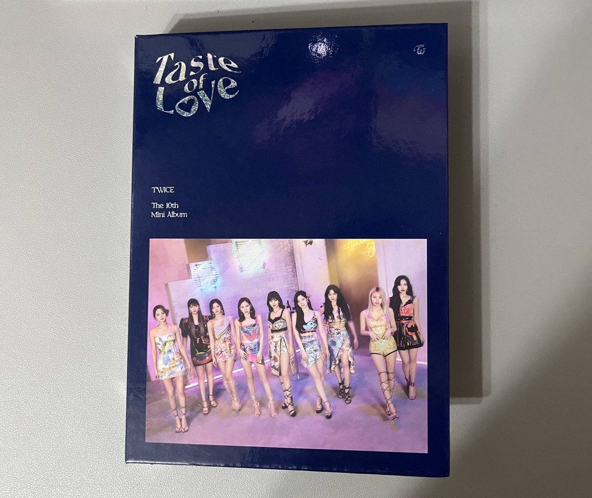 Axlbrmdz's tweet photo. Ang saya pala magrepurpose ng album at gawing binder hehe https://t.co/lsEOgqSlei