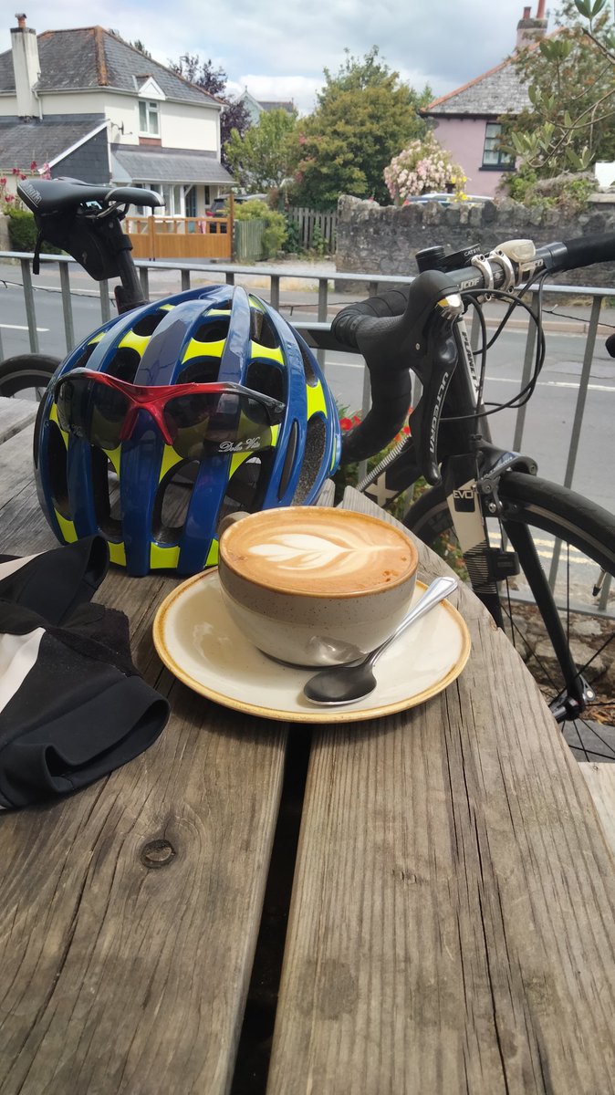 First ride since shoulder surgery..... Roger so far! #takingitsteady @cafe360boveyyracey