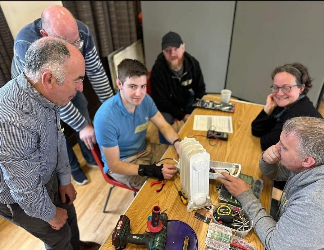 Join us this Saturday 20th July at the Artisanal Market Place on Church Street in Dromore. Bring us your broken stuff to fix - textiles, electrical, mechanical, jewellery and computers.

Come for a coffee and a chat - a pop-up community-run cafe and repair space 10-12.30pm.