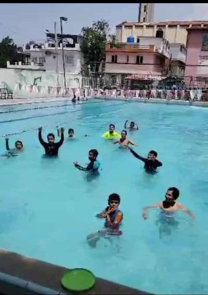 Educacion_Playa's tweet photo. ⛳ No te pierdas los cursos de verano���️🏊♀️🏖️ para el disfrute de la familia👨👨👧👦. Escuela Primaria Cesáreo Fernández DiazPlaya #VaPorMas #EducacionPlaya #ModoVerano #PorCubaJuntosCreamos #LaHabanaViveEnMí @de_la37328 @DirectEducaHab @DpeLaHabana @YolivanC41557 @portuondo_1980 https://t.co/pQ0aLZOtg2