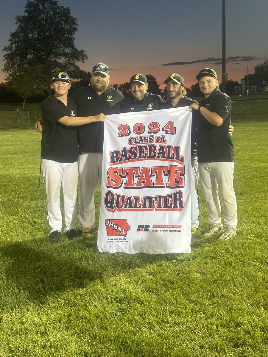 jolieabc's tweet photo. What an amazing night for the Sigourney Savages. The boys are going to state for the first time in school history. The girls won an 11 inning thriller. The excitement the teams got to share was something I’ll never forget. Great way to get #300 @CoachCrawford https://t.co/TX7DXtM6pW