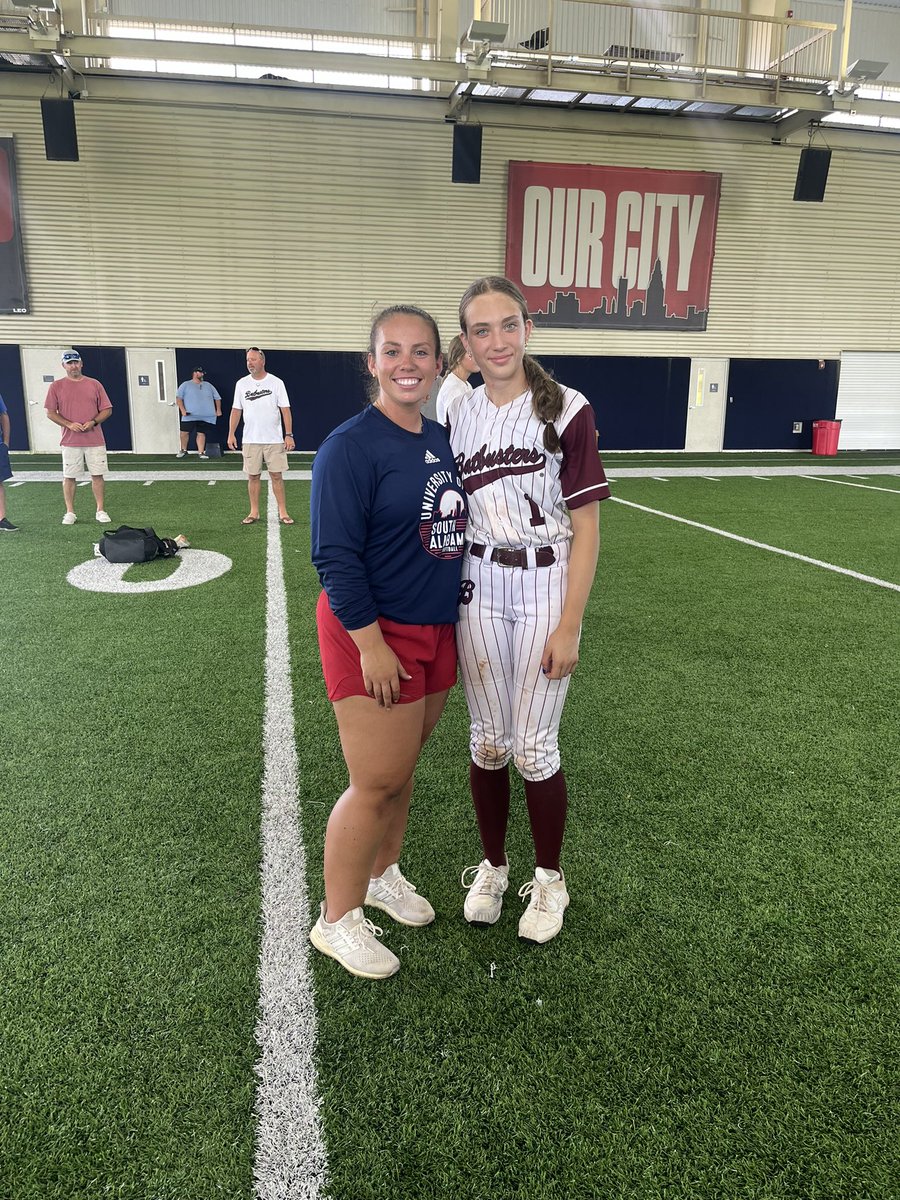 lilybrewer01's tweet photo. Had an amazing time @SouthAlabamaSB  camp this week. I am so thankful for the helpful instruction provided by the coaches and players. Added some things to my workout to improve 💪
@BclarkUSA @kellyhorne31 @StinaMcC7 
@AL_Batbusters https://t.co/lUA8vDtRo4