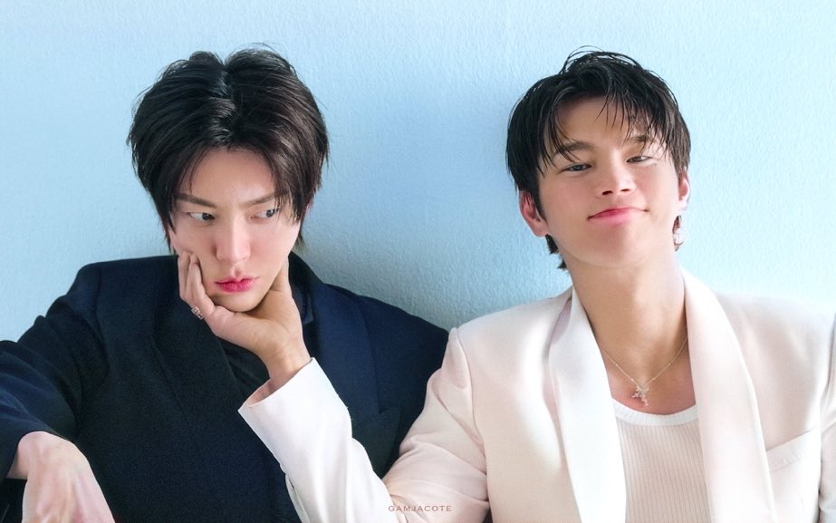 seo inguk and ahn jae hyun standing on business and trying to make their mv into a series or movie yup and yall said mainstream actors don’t wanna do queer roles it’s just bc yall freak out and start being homophobic every time they say they are open to doing it 🥴