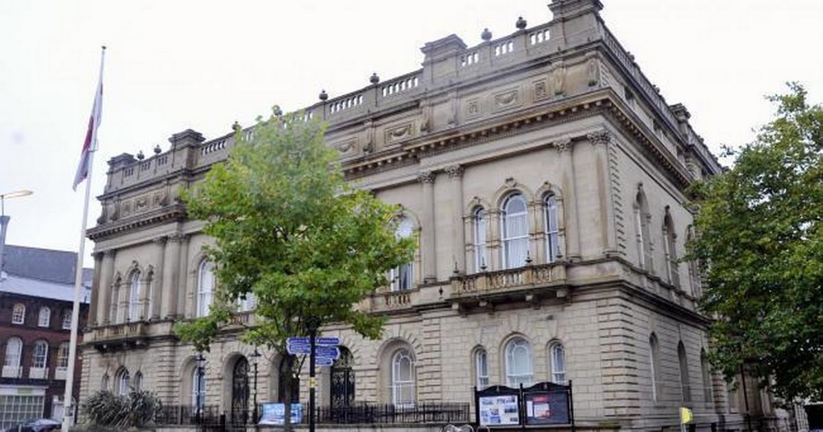 Blackburn with Darwen Borough Council launches WhatsApp channel lancs.live/news/lancashir…