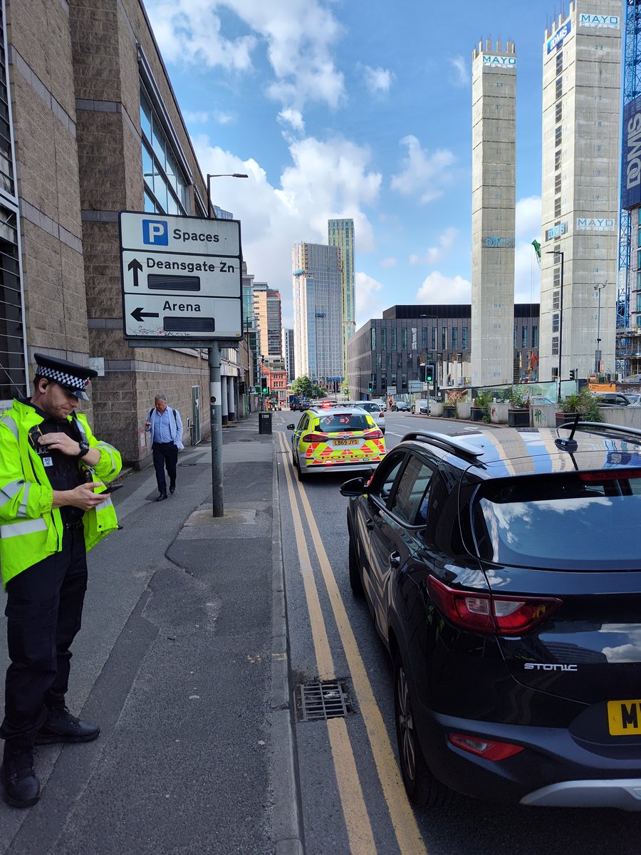 GMPCityCentre's tweet photo. GMP's #TransportUnit teamed up with GMP's #ProjectServator team today & deployed in St Peter's Sq, St Ann's Sq, Victoria train station & the road network around it. If you're wondering what #ProjectServator is and what you can do to help, please visit - https://t.co/ziGCdzRGrr https://t.co/bfHPBQciJS