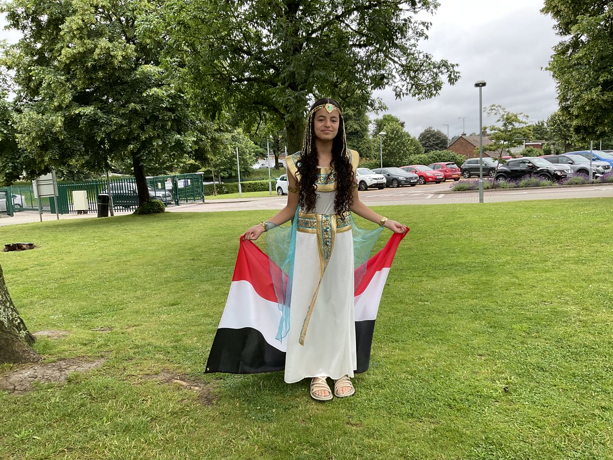 QESLuton's tweet image. It was Culture Day at QES and @qe6luton  yesterday and it was absolutely fantastic to see students and staff dressed in their cultural dress or wearing red!

We had a fashion show, cultural dancing and cultural food!

#Culture #InclusiveCommunity #QESLife #WeAreQE6