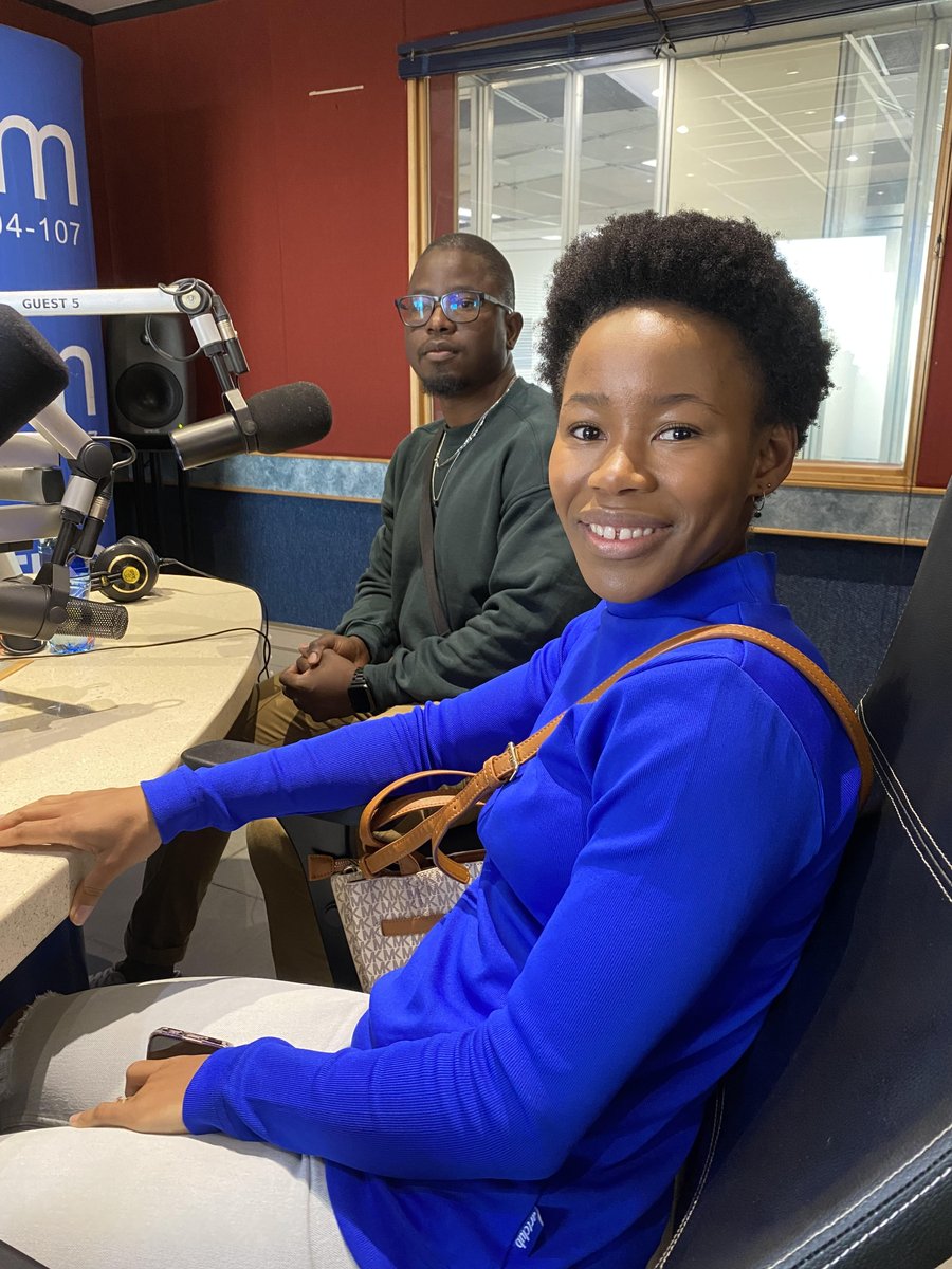 SAfmRadio's tweet photo. @BridgetMasinga @PindaInterior [ON AIR] #RelationshipCorner :
@BridgetMasinga on The New Old Dating Trend match making with @ConnectTV_SA's #MarriedAtFirstSight newly wed couple, Dee Seturumane law student &amp; Khutso Mokoena.   

Stay tuned on #TheFullCircle⭕️on Live Stream: https://t.co/JMfbC0FYW1 https://t.co/hNW8cjrDMr