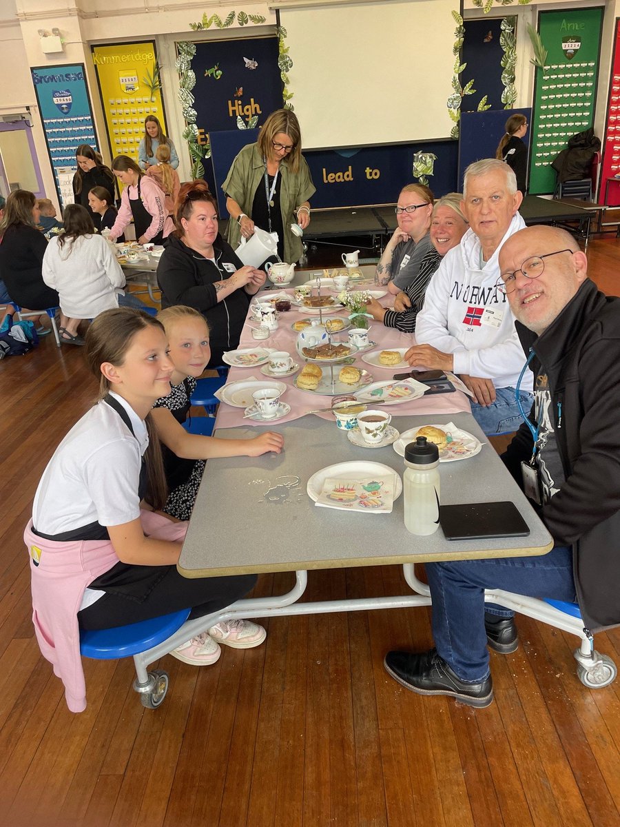 We had an amazing afternoon celebrating all of our wonderful volunteers at the volunteer tea party. Thank you to Mrs Gardner, Mrs Boyce, Mrs Hall and our Year 6 pupils for making it such a success!!