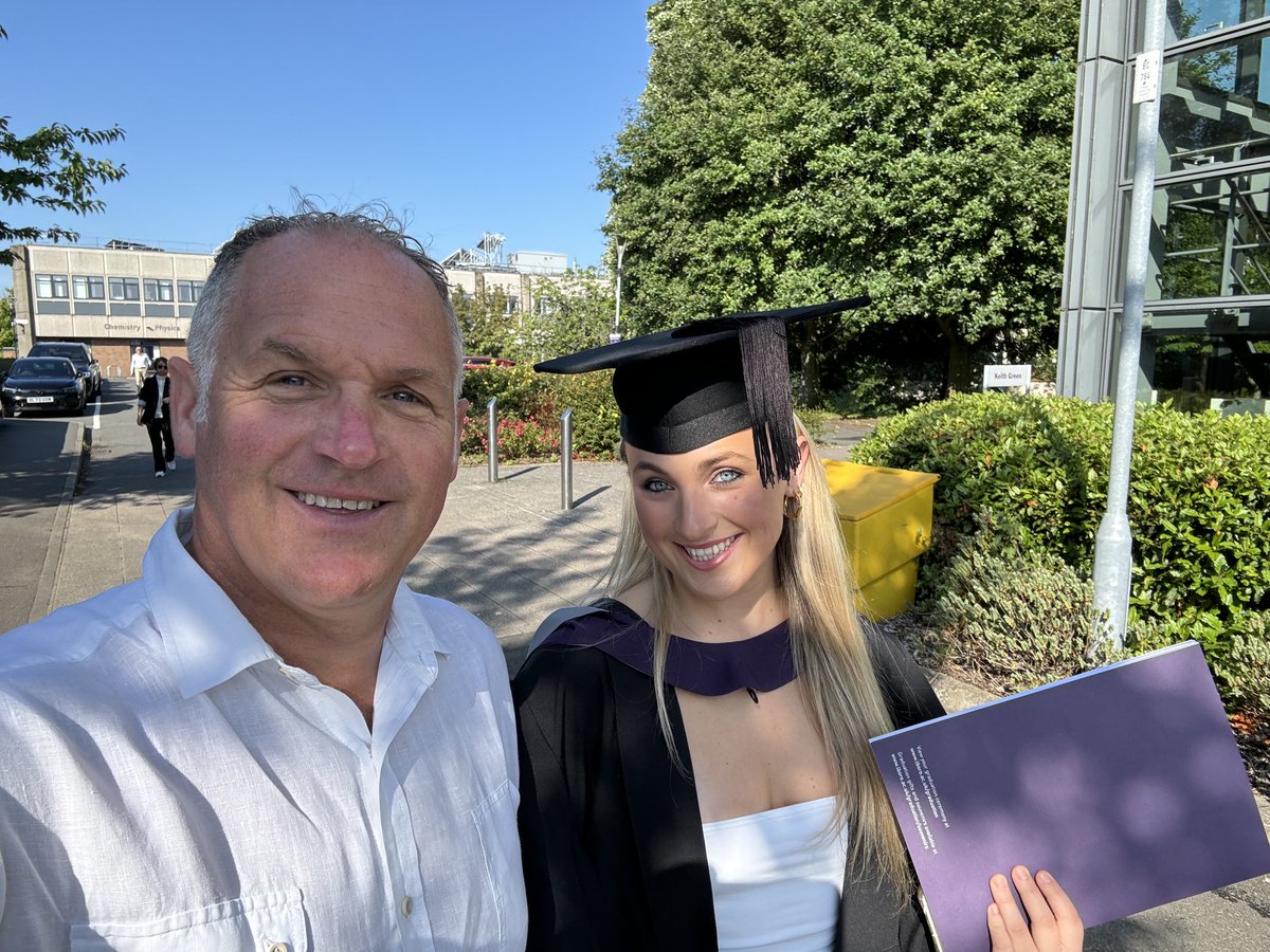 ChiefOpsH's tweet photo. So chuffed to spend the day watching ⁦⁦@echigginss⁩ ⁦@LboroGraduation⁩ - 29 years after we walked the same path https://t.co/JLBrbWDUHQ
