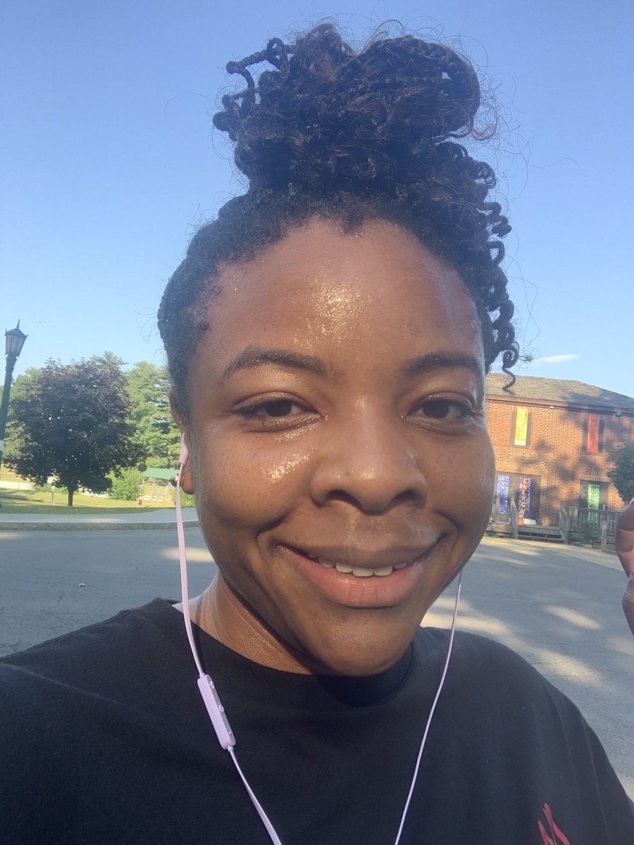 Day 21 Done ✅ I didn’t jog this morning I only walked. I gave my ankle a rest. #mommyscomeback #70dayschallenge