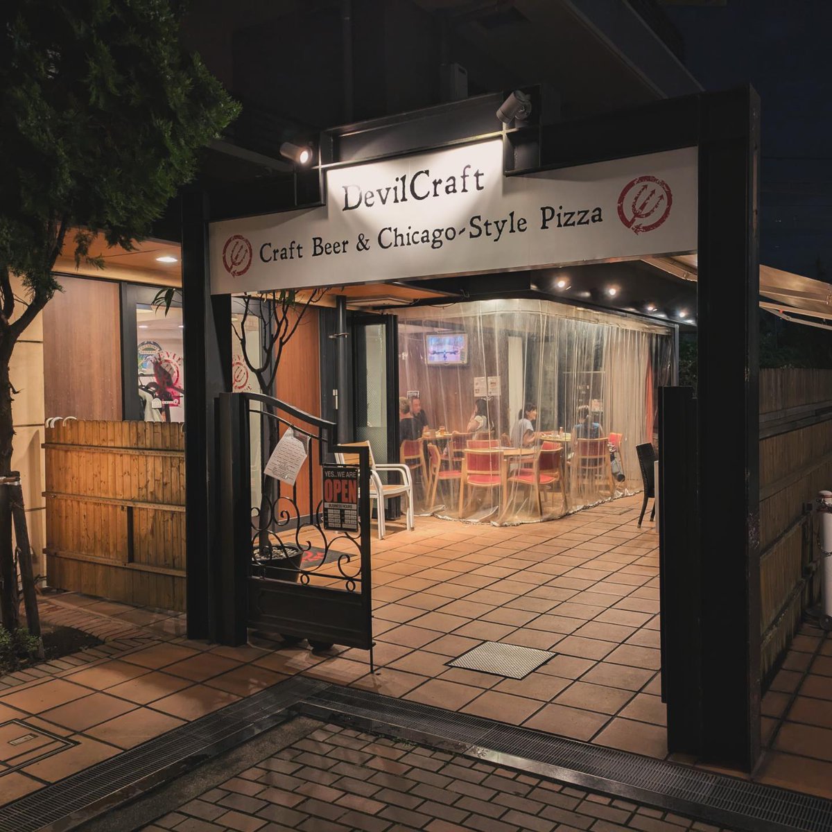 silkorz's tweet photo. 自由が丘にある最高のクラフトビールが堪能できるお店『デビルクラフト』さんで、僕の大好きなIPAを堪能中です🍺 https://t.co/tzrpvz2v1y