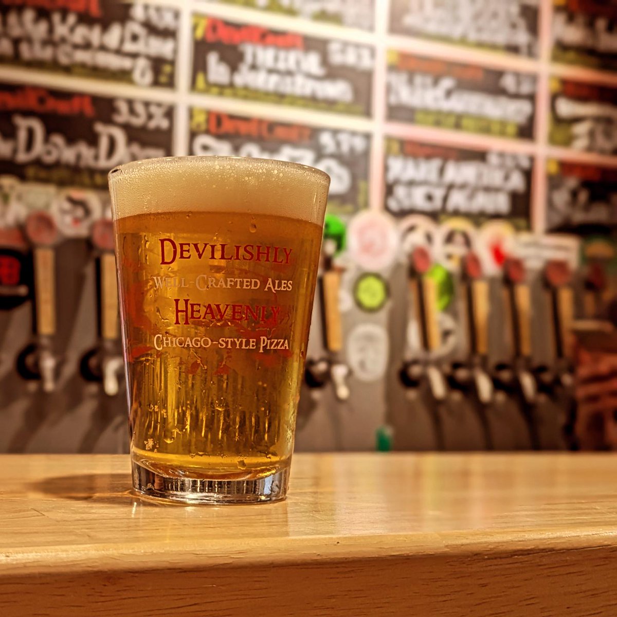 silkorz's tweet photo. 自由が丘にある最高のクラフトビールが堪能できるお店『デビルクラフト』さんで、僕の大好きなIPAを堪能中です🍺 https://t.co/tzrpvz2v1y