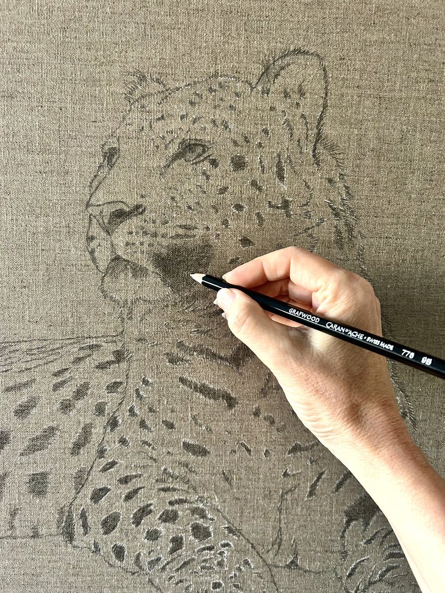 🎨 ’Another day another painting’ - Beginning sketch on a linen canvas, to be worked in acrylic / oil.  xXx
🎨 My YouTube Channel: YouTube.com/c/KerryNewellP…
🎨 Workshops: wwt.org.uk/wetland-centre… 
🎨 My website: KerryNewell.com