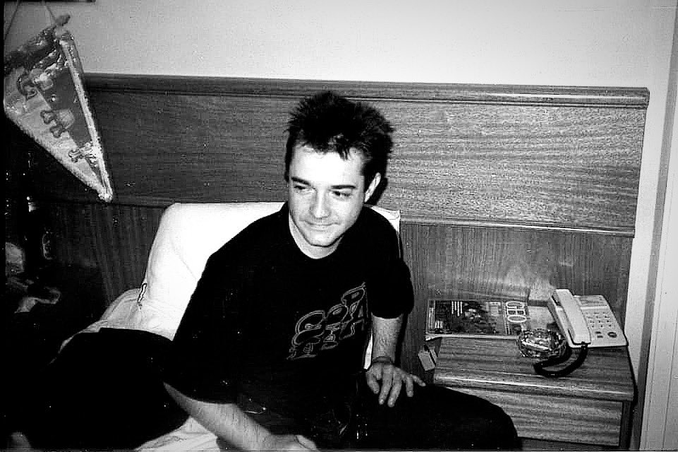 kaotikogrupo's tweet image. Zorionak Fernandito!! hoy cumplirías  61 años.
“Te dijimos adiós, pero te
recordaremos toda la vida.”❤️