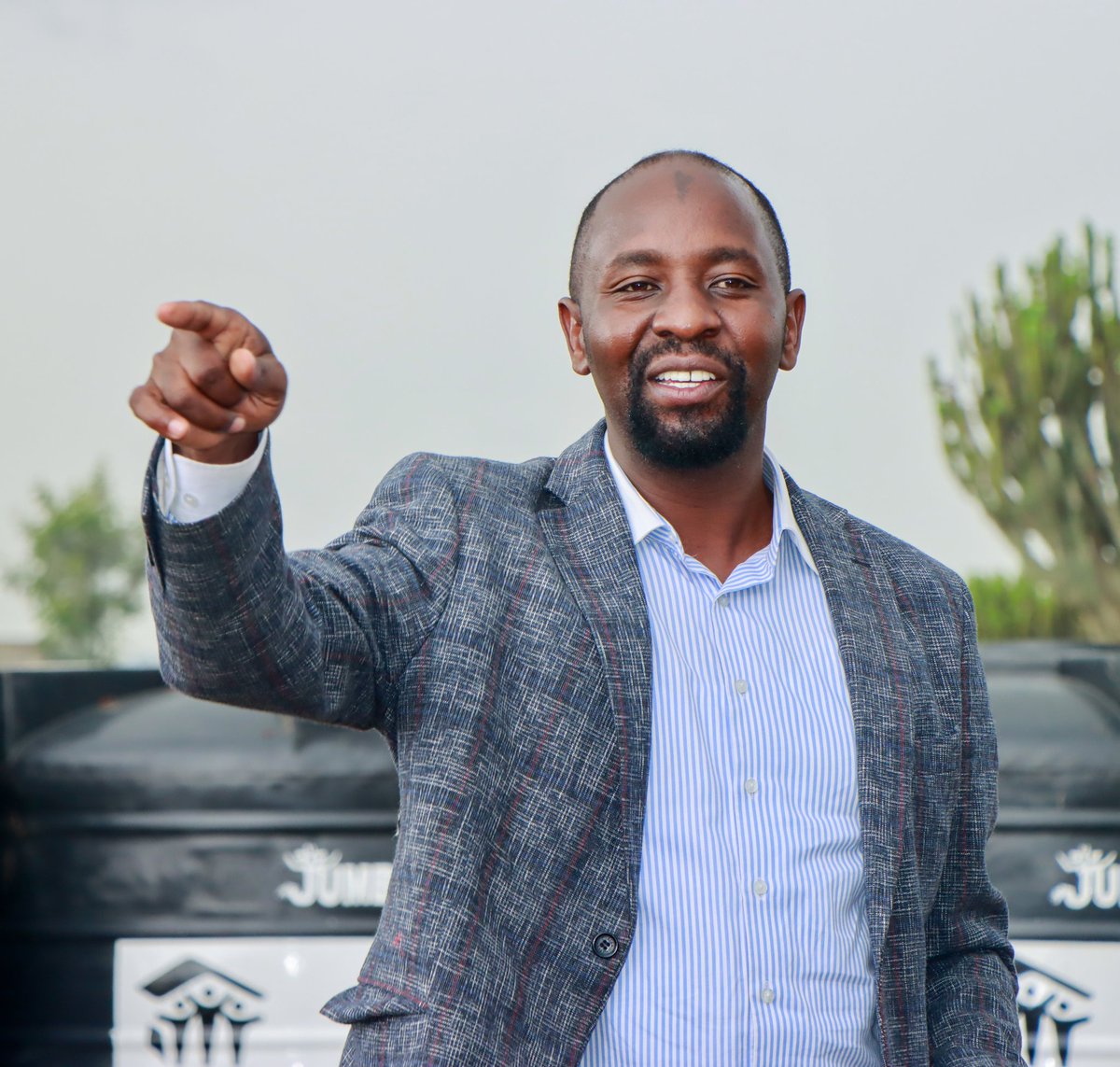 LaikipiaMENWAR's tweet photo. "I am delighted that, through collaborative partnerships, we are making significant progress in addressing water challenges. Our vision is to distribute 50,000 water tanks by 2027, aiming to boost and support communities' wellbeing,"  @koinange https://t.co/Se17q0fKbR