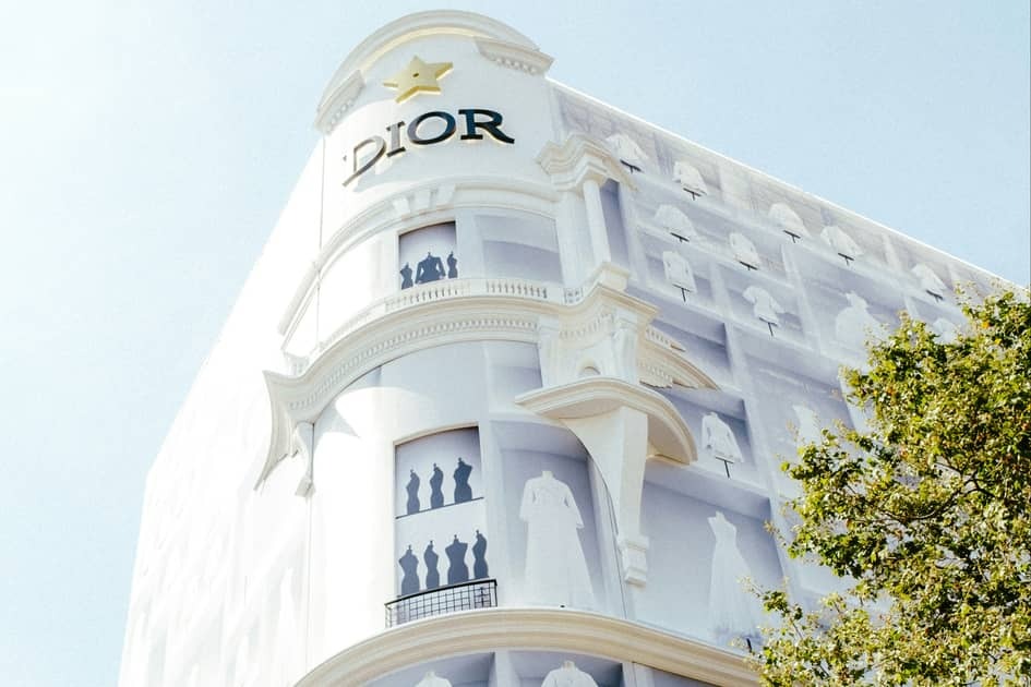 GulfTimes_QATAR's tweet photo. #Italy_watchdog probes #Armani, #Dior over supplier #labour_issues
https://t.co/CrsCJF8YXF https://t.co/btE6oZWZt1