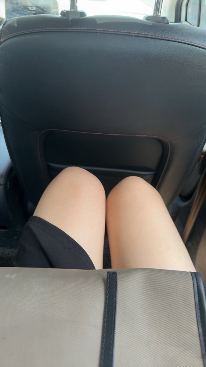bbwyuyuan's tweet photo. 杭州#bbw #bbw #坦克 #胖妞 #肉腿 #巨臀 https://t.co/deBK1TdbFR