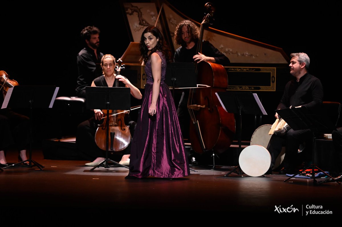 Música Antigua Xixón (@mantiguaxixon) on Twitter photo #MúAX24 Así fotografió <a href="/pabloalbala/">Albalá Fotografía</a>
el espectáculo "La conjuración de Venecia" en el <a href="/Teatrogijon/">Teatro Jovellanos</a> (06/07/2024). #TientoNuovo <a href="/ignacioprego/">Ignacio Prego</a> <a href="/pedrocasablanc/">pedro casablanc</a> #LucíaMartínCartón #Divertia <a href="/Culturagijon/">Cultura Gijón /Xixón</a> <a href="/FestClasica/">FestClásica</a> @REMA_EarlyMusic #MúAX24 Así fotografió <a href="/pabloalbala/">Albalá Fotografía</a>
el espectáculo "La conjuración de Venecia" en el <a href="/Teatrogijon/">Teatro Jovellanos</a> (06/07/2024). #TientoNuovo <a href="/ignacioprego/">Ignacio Prego</a> <a href="/pedrocasablanc/">pedro casablanc</a> #LucíaMartínCartón #Divertia <a href="/Culturagijon/">Cultura Gijón /Xixón</a> <a href="/FestClasica/">FestClásica</a> @REMA_EarlyMusic