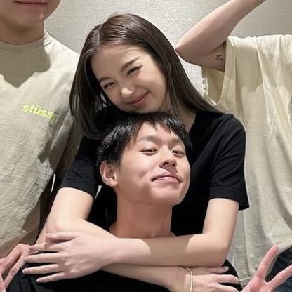 besttuesdaeever's tweet photo. ไก่ไข่ของมี๊เหนิง🩷🩵 https://t.co/ttzKuR89lA