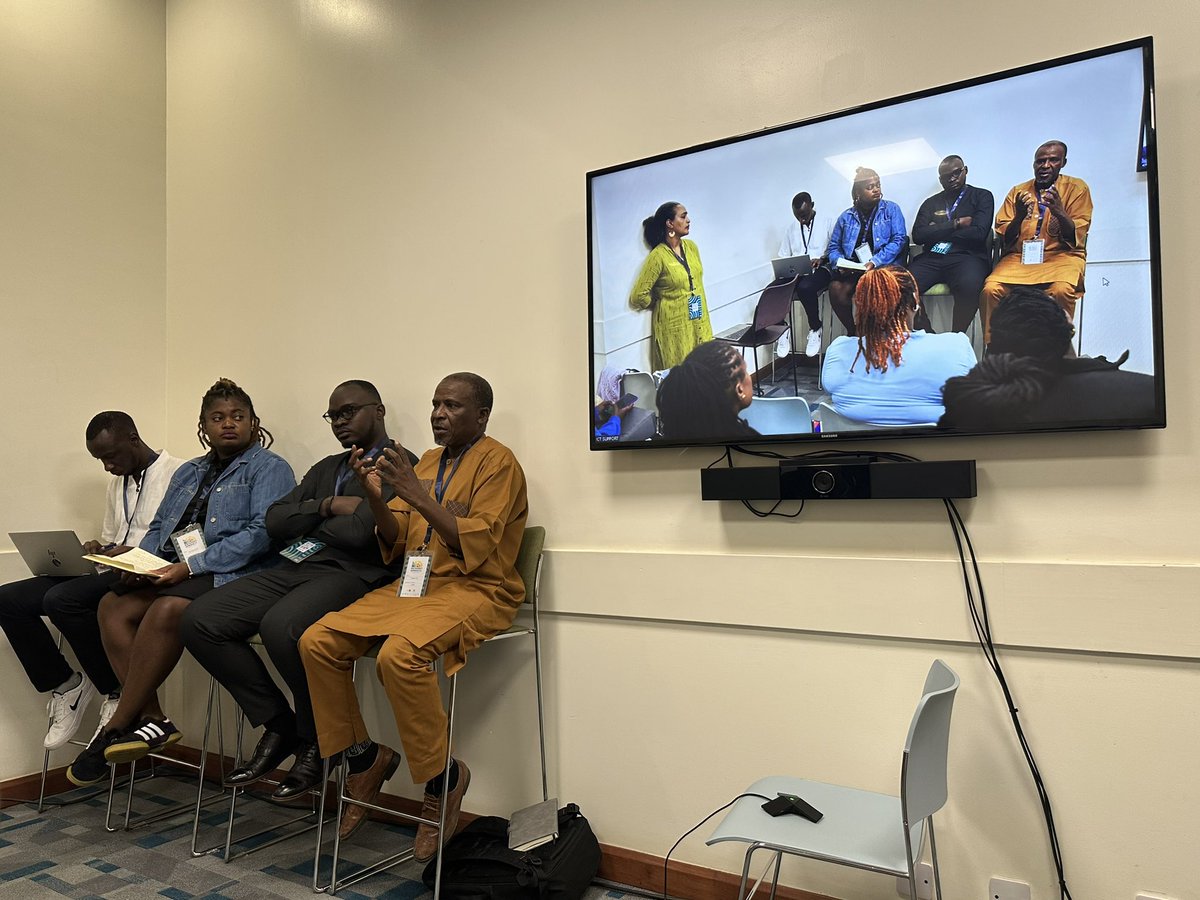 Leveraging data for advocacy:
Research and policy recommendations in Africa session happening now at #DataFestAfrica24 - talking about re-centering research as an entrance point to identifying geopolitical complexities.
#NiyelatDataFestAfrica 
#Data