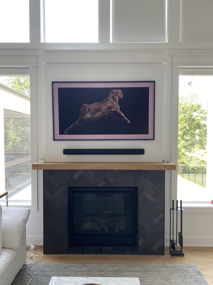 kcalarmman's tweet photo. Some recent FrameTV installations. I really dig these TV’s. They’re aesthetically pleasing and extremely functional. They hug the wall so you can display art or your favorite photos and when your show or game comes on then POP them right on and enjoy. Message me now to learn about huge savings i have on frameTV’s!