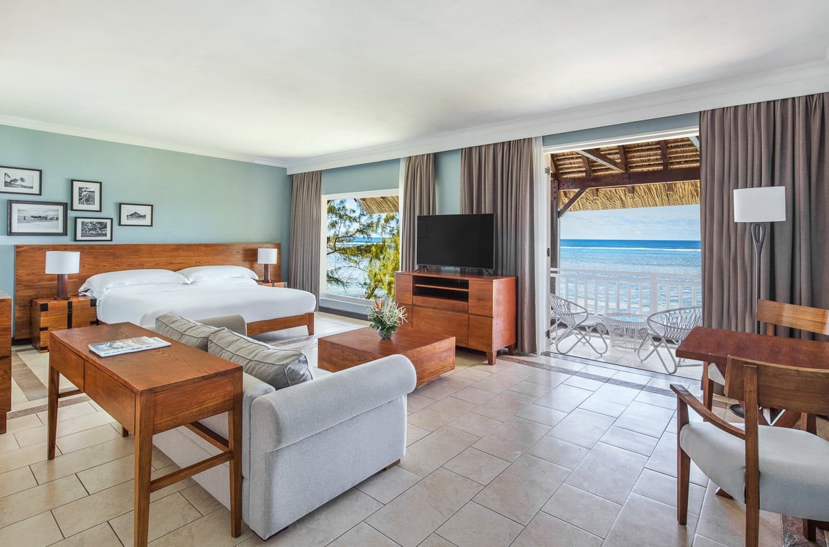 EliteTravelKE's tweet photo. Outrigger Mauritius Beach Resort, situated on the south coast of Mauritius in the Bel Ombre nature reserve, offers classic plantation-style architecture and various activities connecting guests to Mauritian culture like Sega music, dancing, cooking classes, and rum tasting. https://t.co/iGCC3ch292