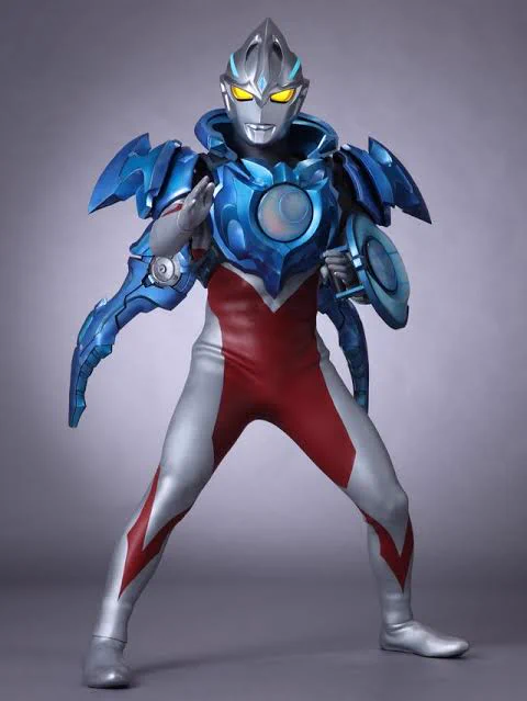 アークのアーマーはゼロやエックスよりも「超闘士」感がたまらんギミックやデザインがそれなんよ…ただあえてこういう路線のアーマーがまた新鮮だなぁ… 