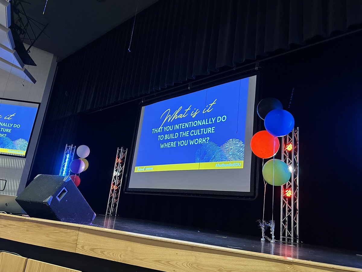 levelupteacher's tweet photo. Listening to @thomascmurray is a great way to kick way to kick off #ignitED24 https://t.co/vq8bTYOQ7P