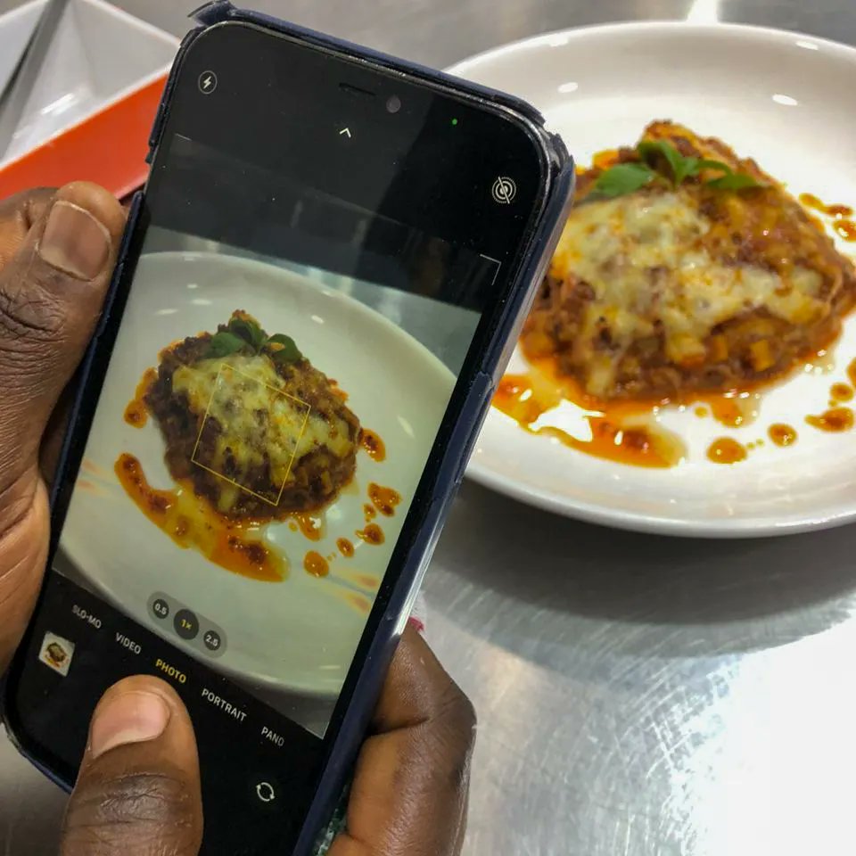 Chef__Segra's tweet photo. Lasagna
.
.
.
.
.
.
.
#chefsegra #chef #foodie #foodporn #lasagna #lasagnabolognese #bolognese #mozzarella #mozzarellacheese #cheese #freshpasta #pastalovers #lunch #dinner  #pasta #plating #platingfood #explorepage #explore https://t.co/IPlVIOtJot