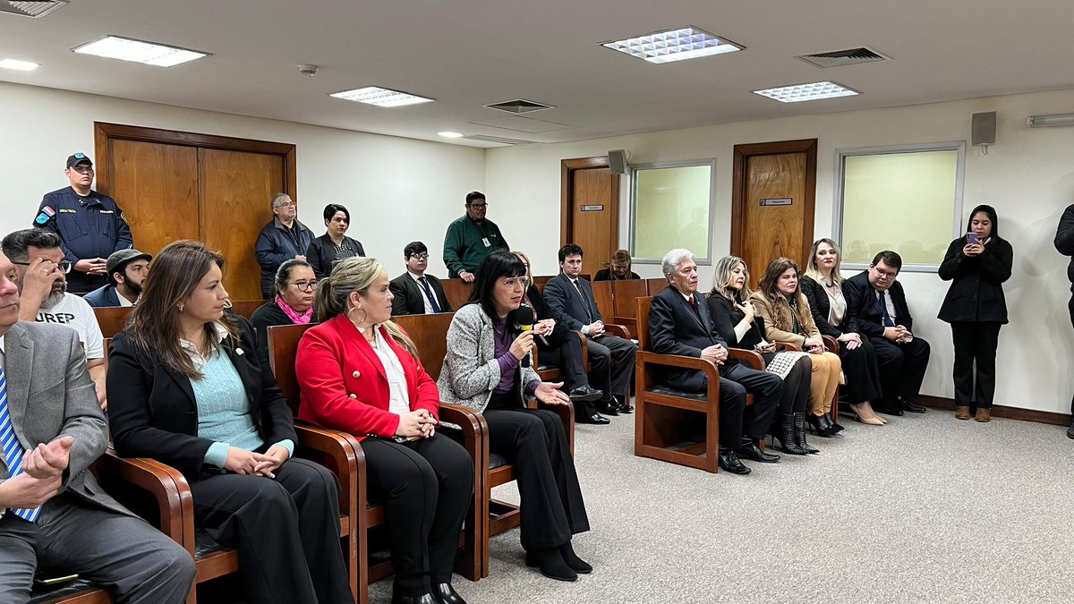 #JusticiaPy

🔴Ministros de la CSJ se reúnen con representantes de la Asociación de Magistrados Judiciales del Paraguay, Asociación de Jueces del Paraguay, Asociación de Magistradas Judiciales del Paraguay, Asociación de Jueces de Paz, Sindicato de Funcionarios del Poder Judicial