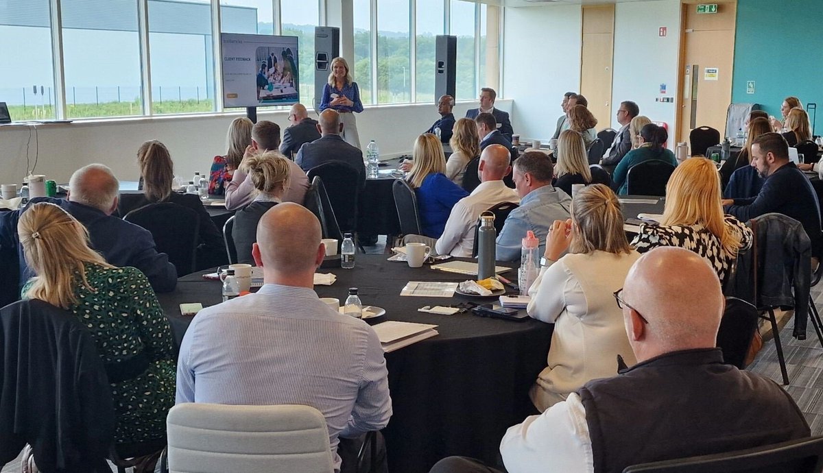 williamsleanews's tweet photo. #WilliamsLea's EMEA #Legal Team wrapped up a #strategy session at our delivery center in #Leeds. We brainstormed innovative, #techdriven strategies to further enhance client #servicedelivery. It was fantastic to connect & collaborate with colleagues for client success! https://t.co/e7MkOkK0Ml