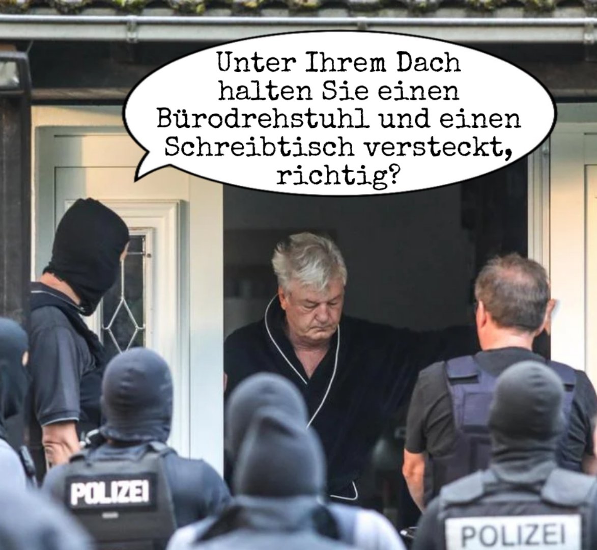 Doerkelton's tweet photo. Hätte ich nur damals die linken statt der rechten Möbel gekauft...
#Compact
#solimitcompact https://t.co/XZwSLoedlP
