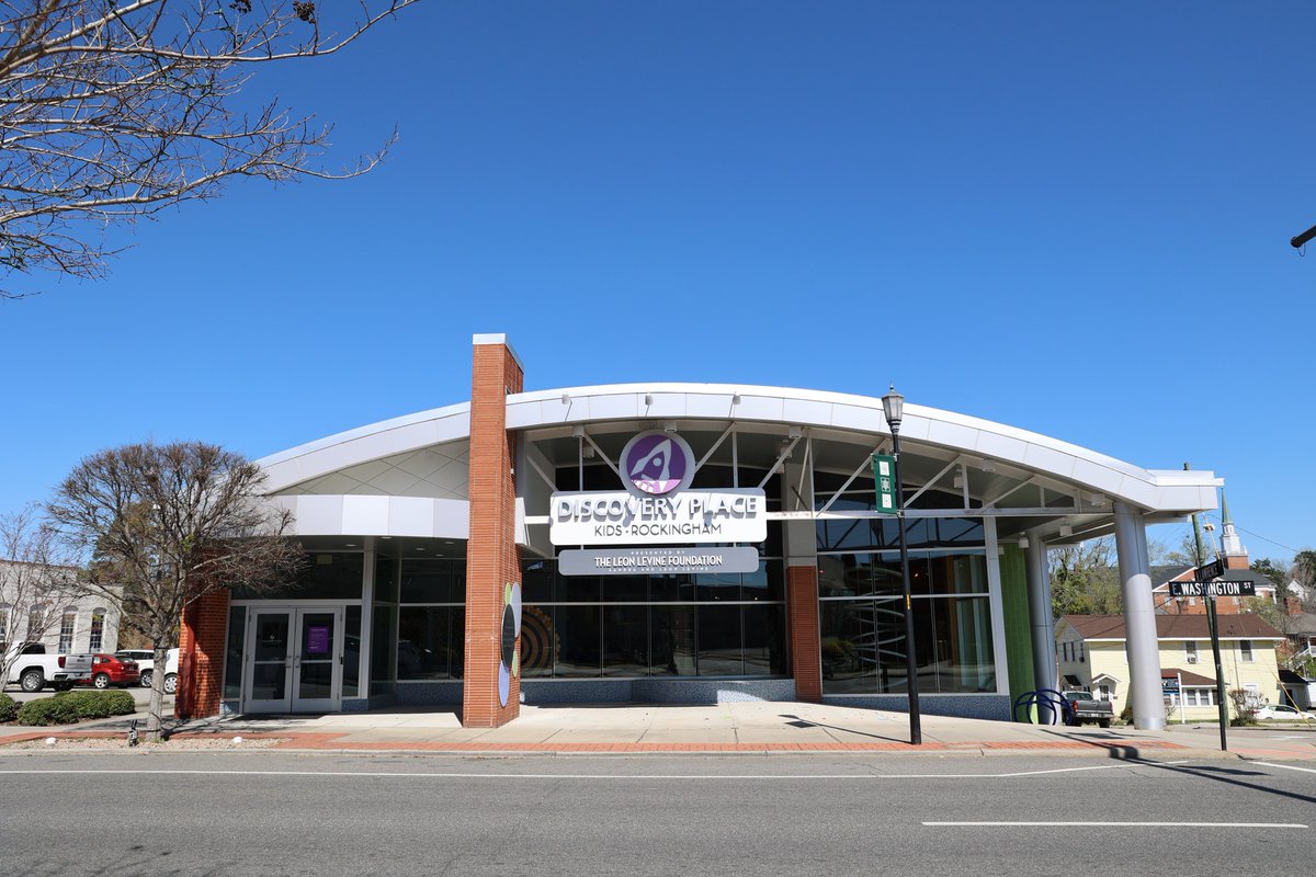 PeeDeeElectric's tweet image. *𝐂𝐨-𝐨𝐩 𝐂𝐨𝐧𝐧𝐞𝐜𝐭𝐢𝐨𝐧𝐬 𝐖𝐞𝐝𝐧𝐞𝐬𝐝𝐚𝐲* 🌞 Summer fun awaits at @DPKRockingham! Keep your kids engaged with interactive exhibits, live shows &amp;amp; more! Co-Op Connections Card Holders get $2 off general admission (limit 6, not valid for groups). #LocalBusinessSpotlight