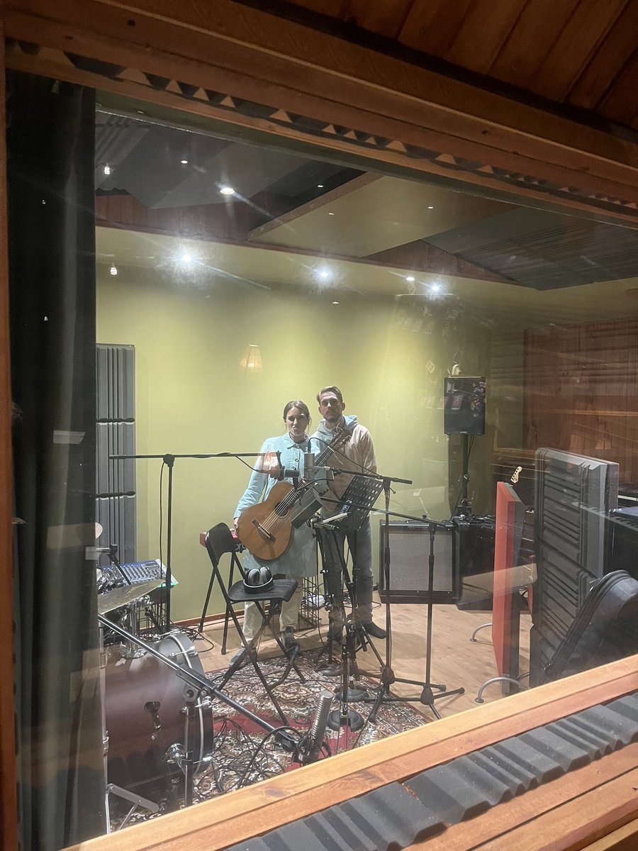 fletchaltfolk's tweet photo. Live nylon and dbl bass tracking….beautiful new alt-folk songs from Octopus in Heels…. https://t.co/ql2nVb5ChX