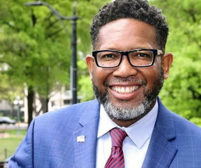 BhamTimes's tweet image. Kelvin Datcher, #Birmingham’s deputy director of community development  since 2017, on Tuesday won the Special Primary #Runoff for the House District 52 seat. #alpolitics

birminghamtimes.com/2024/07/kelvin…