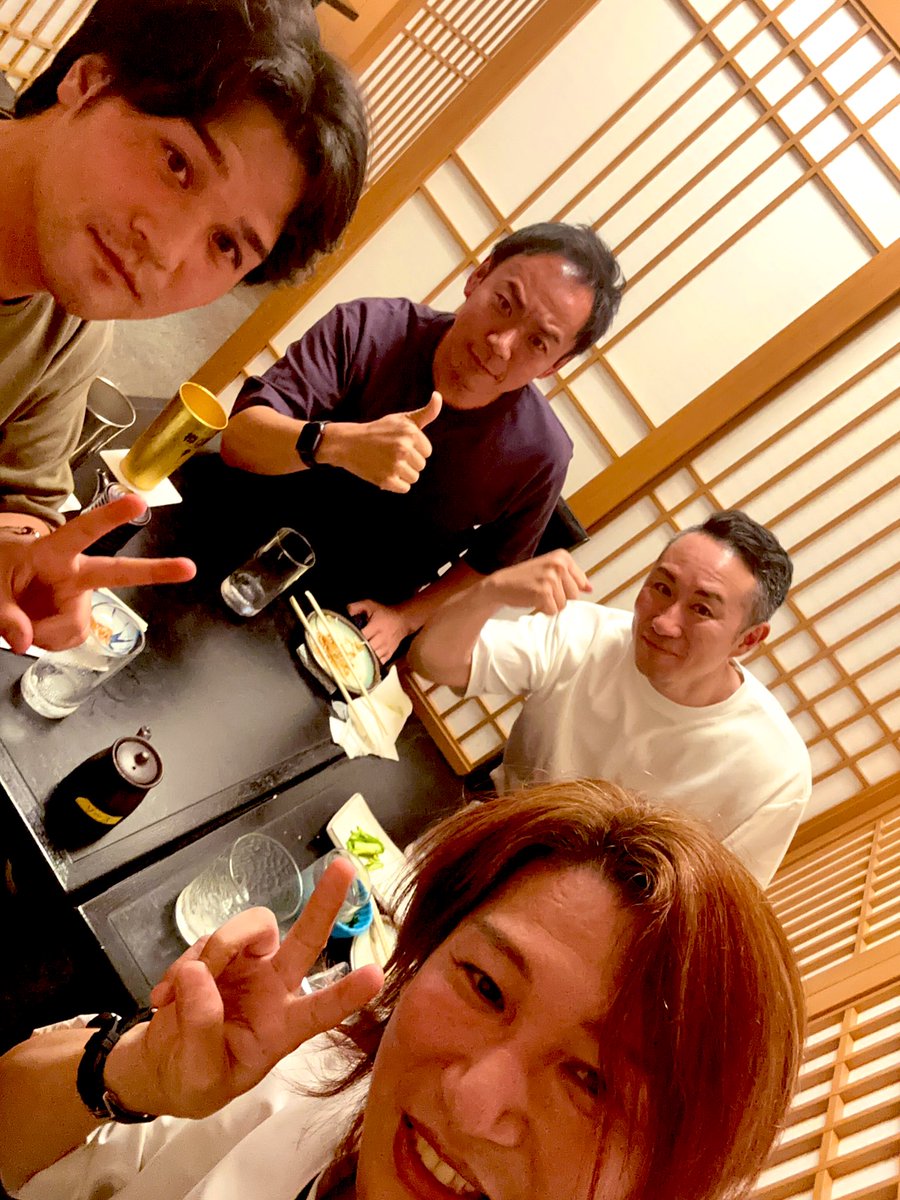 refinekaz's tweet photo. 今日はEC-CUBEのトップベンダー同士の会食でした。実はRefineとjoolenさんは、めちゃくちゃ仲良しです🫣
さて、盛り上げていきますよー

#ECCUBE https://t.co/CrcyxjkkYN
