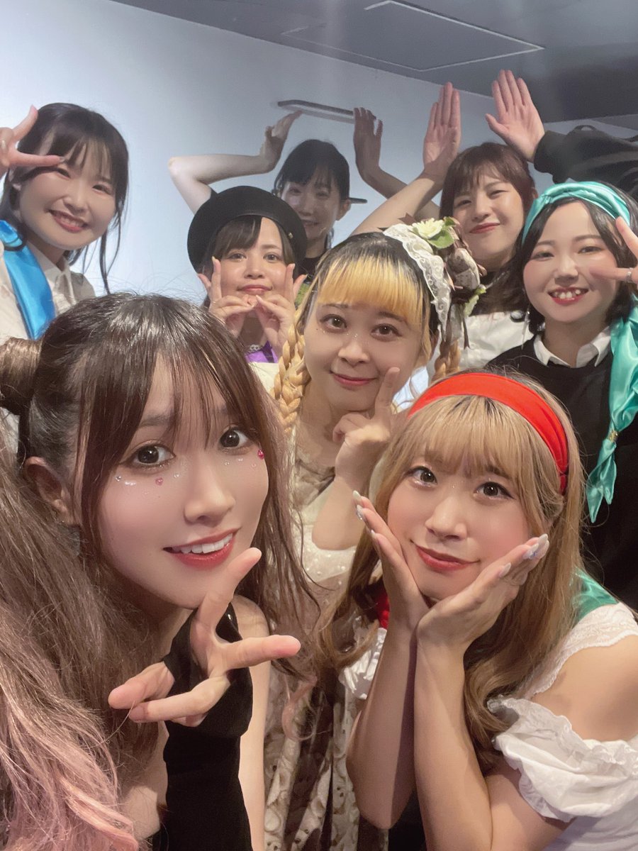 片又咲季ライブ活動 5周年記念
DEAD or LIVE
ありがとうございました🐾

また子さんのアニバーサリーなLIVEにお招きいただきました🥹
駆けつけて来てくれた方
配信から応援してくれた方
ありがとうございました🥳
改めまして、また子さん5周年おめでとうございます💓
これからもよろしくお願いします🫶