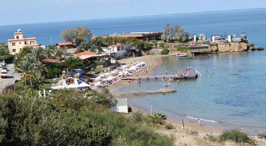 sabahatinismail's tweet photo. 20 Temmuz Barış Harekatı'nın başladığı nokta olan Yavuz Çıkarma Plajı'nın diskotek ve giriş ücretli plaj olmaktan çıkarılıp, milli park alanına dahil edilmesi ve tarihi anlamını yansıtacak bir açık müze haline getirilmesi için 2011 yılından beri mücadele ediyorum++ https://t.co/gbiYPK1geq