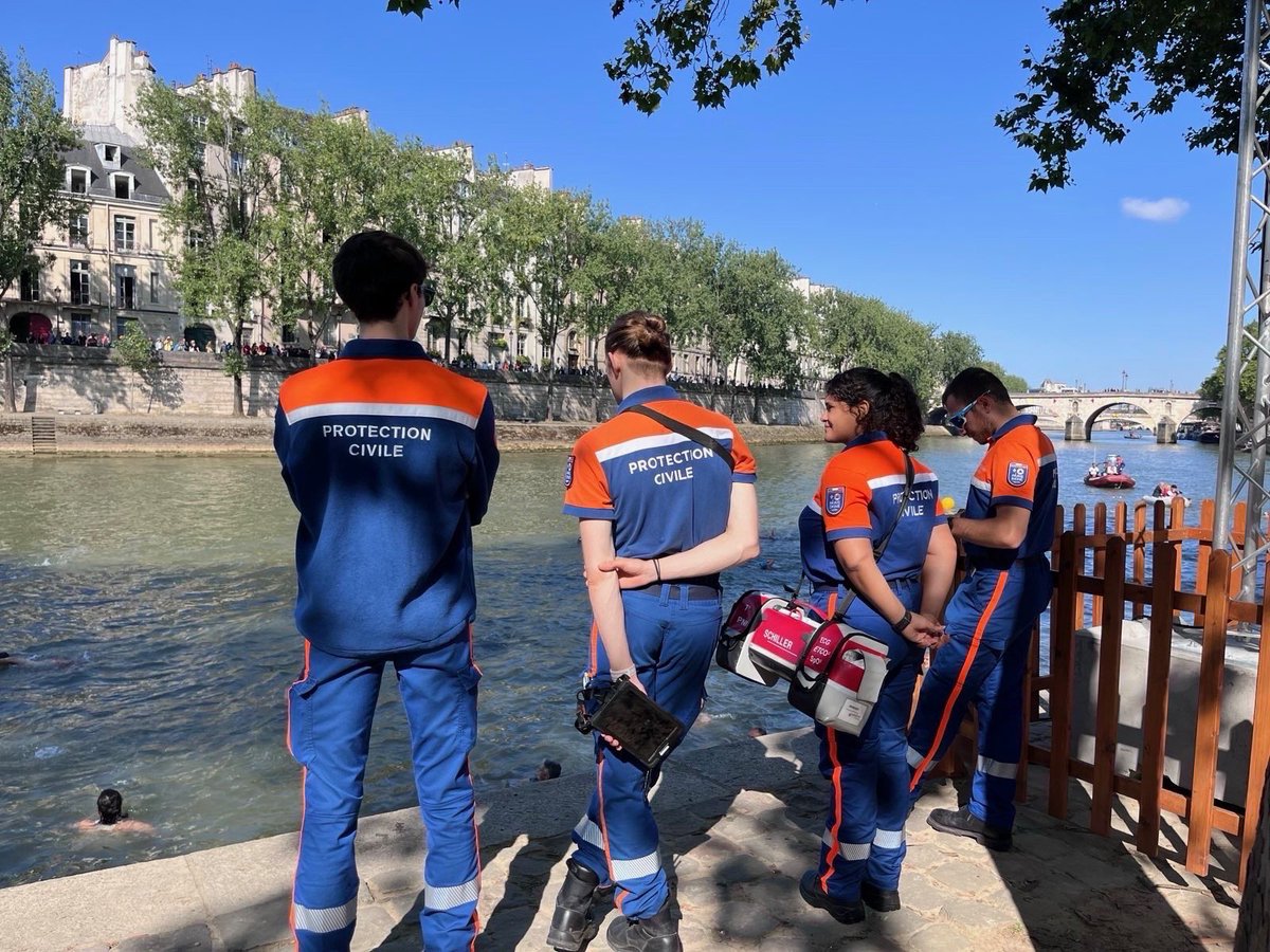 nicolas_nordman's tweet photo. #Paris2024 | Après le parcours de la flamme à @Paris et à quelques jours de la Cérémonie d’ouverture des #JOP, la @PMdeParis reste quotidiennement engagée

Aujourd'hui en lien avec @PCParisSeine et @prefpolice   pour assurer le bon déroulement de la baignade dans la Seine https://t.co/a0haCnst8d