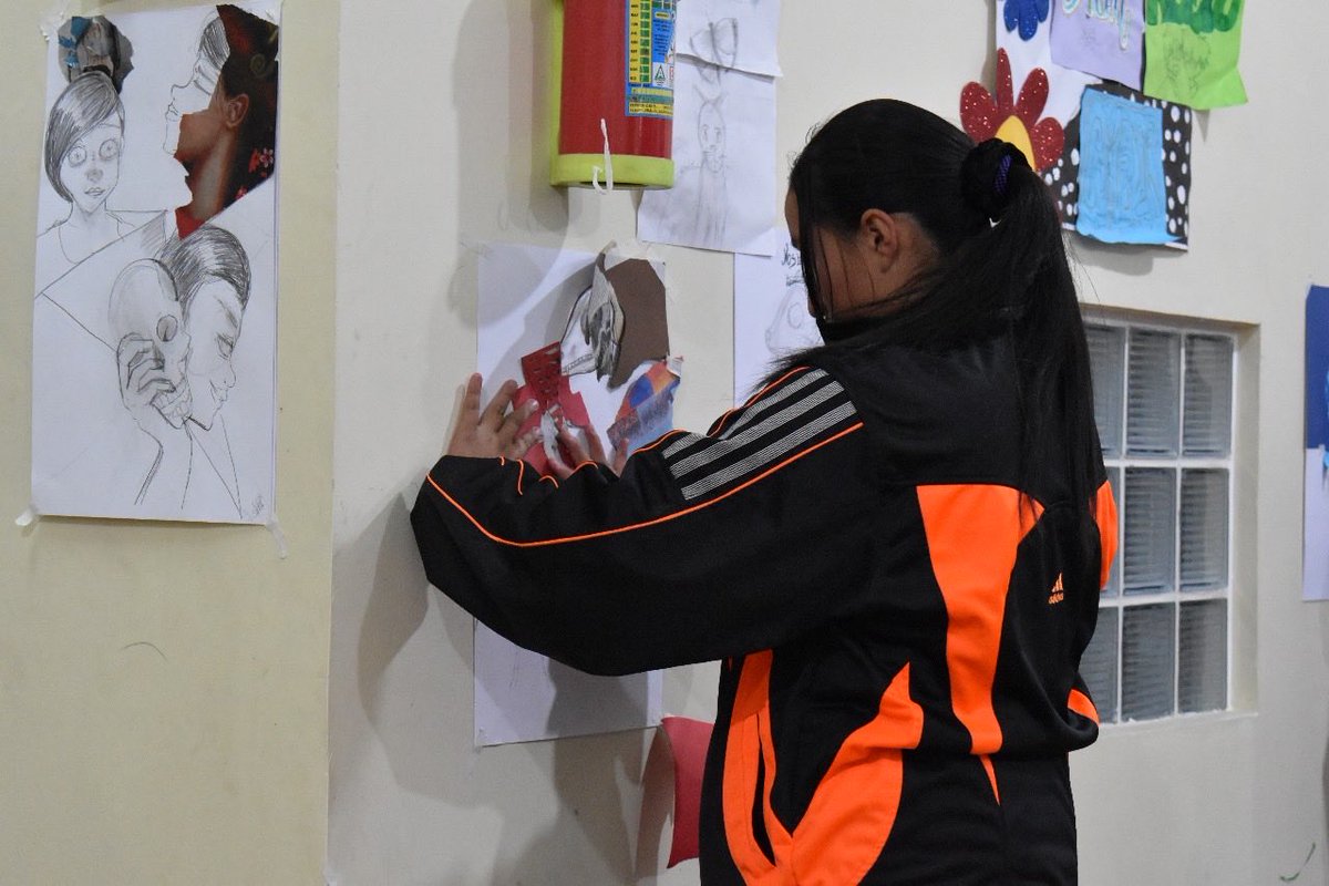 Last week the Kids Program held an art workshop for teens, Because many have experienced trauma in their past, we hope to help them process their emotions through art and recognize their potential, thereby breaking generational cycles of violence in their own lives.

#art #teens