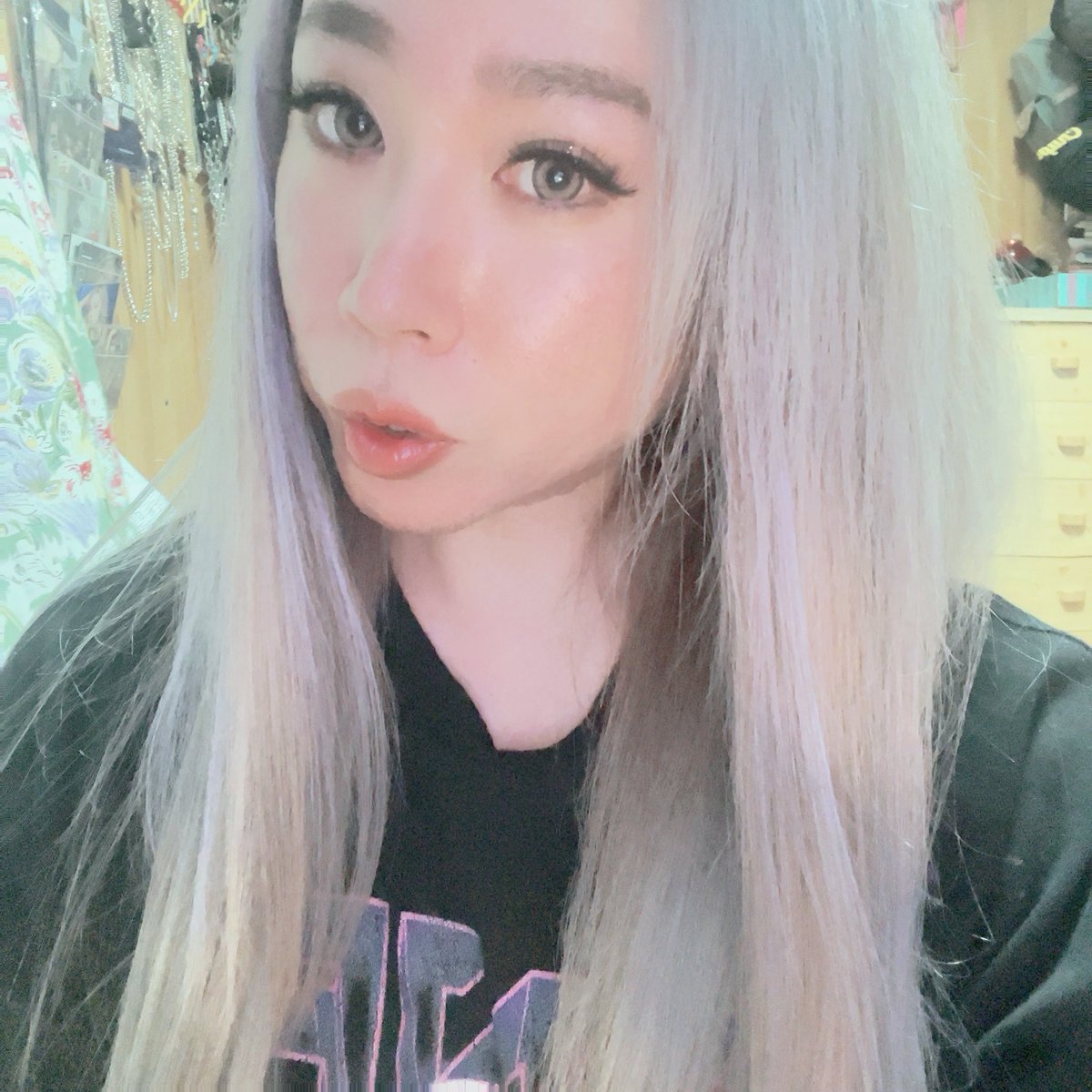 K15_KEI02koda's tweet photo. マジでloveilの
アディクトブロンド買ってから
最近はコレばっかつけてる❤️❤️❤️✨️
めちゃくちゃ可愛いくて好きーーー❤️❤️

#倖田來未
#KODAKUMI
#loveii
#新色カラコン近々購入 https://t.co/CKCrW8gA3F