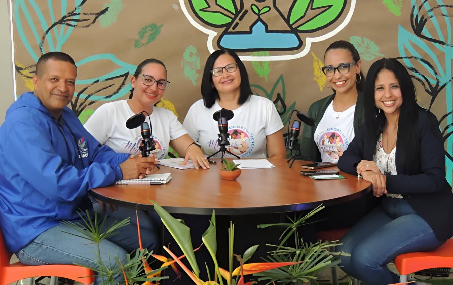 #17Jul | En “Infocentro en TV, el mundo en digital” se abordó el papel de las mujeres en las ciencias en Latinoamericana.

Participaron la ingeniera Luisa Romero, Dra. Bélgica Bravo y la arquitecta Adriana Peña.

Conoce más tinyurl.com/266k3vd8