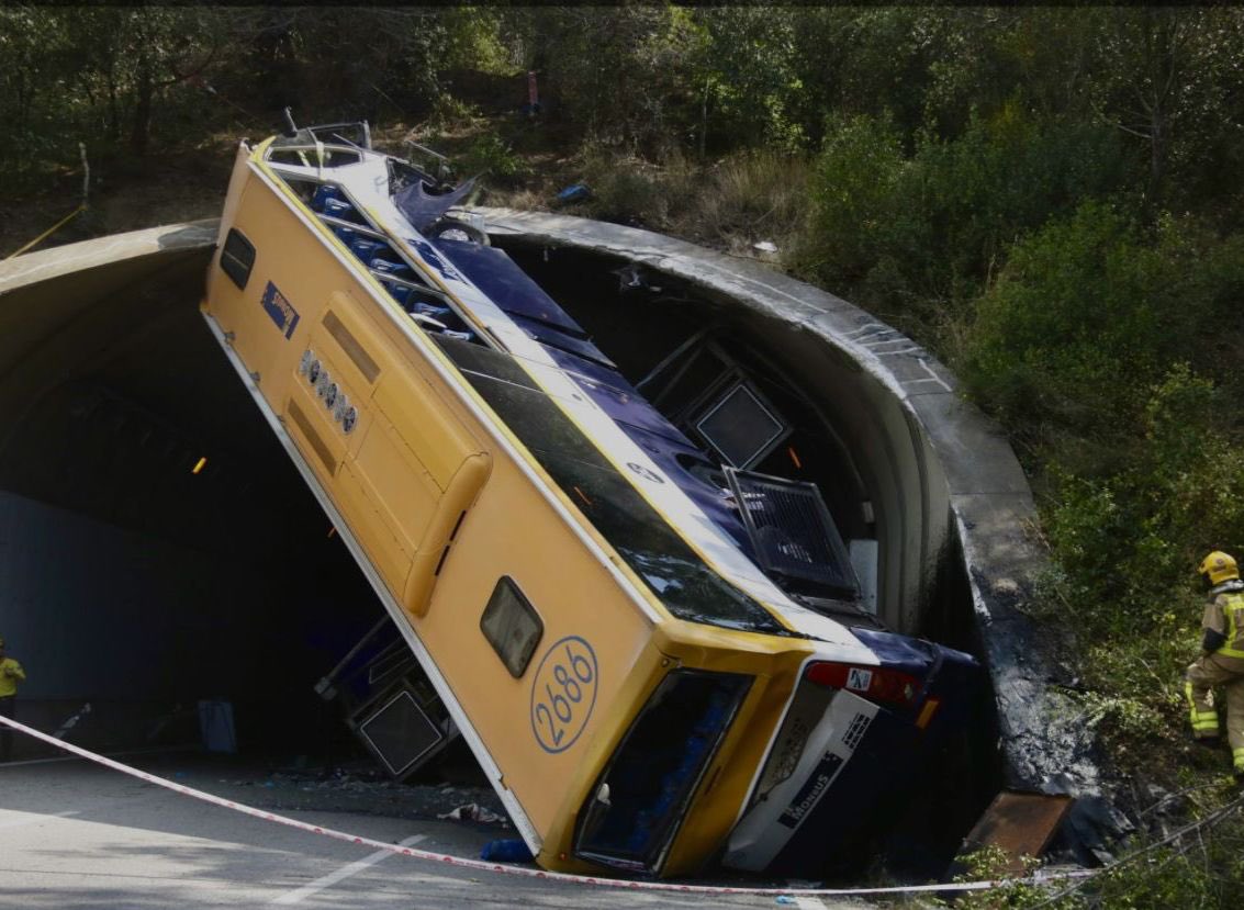 Desde el sindicato independiente de transportes, queremos mostrar nuestra solidaridad a los pasajeros y al conductor de la empresa Monbus. 
La fatiga mata , Jubilación a los 60 ¡Ya!@sumar <a href="/Esquerra_ERC/">Esquerra Republicana</a> <a href="/sanchezcastejon/">Pedro Sánchez</a> <a href="/UGT_Comunica/">UGT</a> <a href="/CCOO/">COMISIONES OBRERAS</a> <a href="/CGT/">CGT</a> <a href="/ACTUB3/">ACTUB</a> <a href="/PSindicalEMT/">Plataforma Sindical EMT</a>