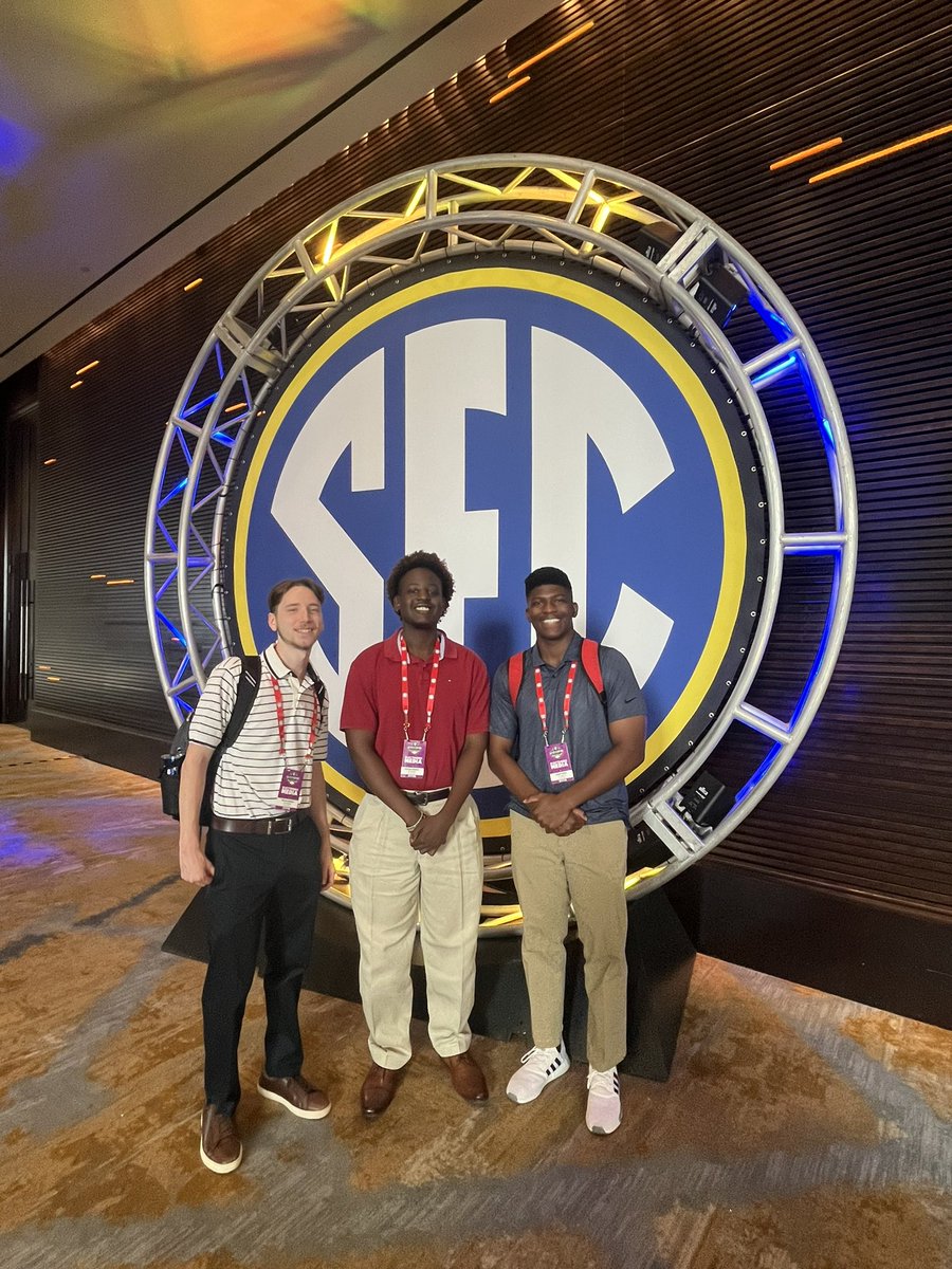 214SportsShow's tweet photo. The 214 Crew has arrived! #SECMediaDays #SECMedia https://t.co/TX9RehW2IT