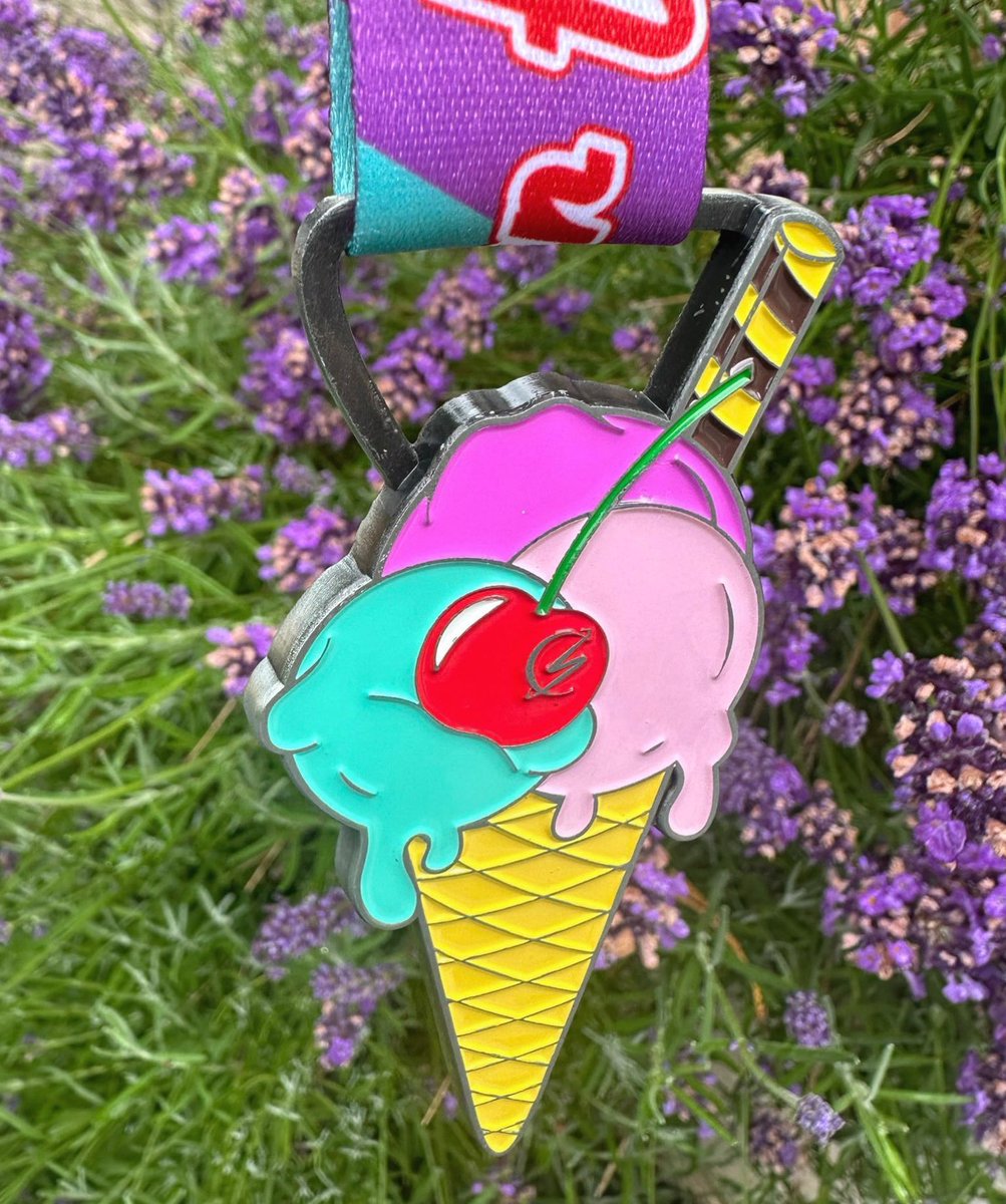 saturnrunning's tweet photo. ‘We Run for Ice Cream’ this Saturday, in #Staines!

All abilities welcome! Complete a #5km lap walking or running to bag yourself this fabulous medal….🤩🍦😋 

Go to our website for full details and to enter: https://t.co/u497mAKxZ6

#running #walking #fitness #runningcommunity https://t.co/CSV8EwRLSf